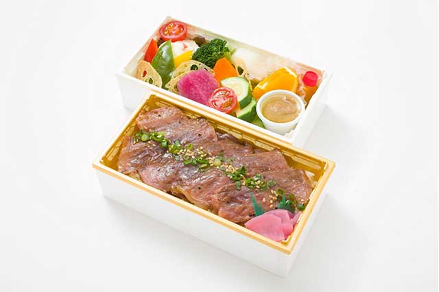 仙台牛のサーロインステーキ弁当〜ワインバルサミコソース〜